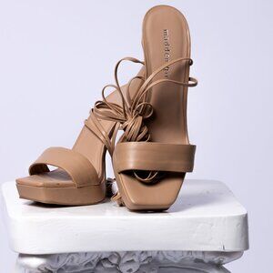 Yasmyn Cafe Heels